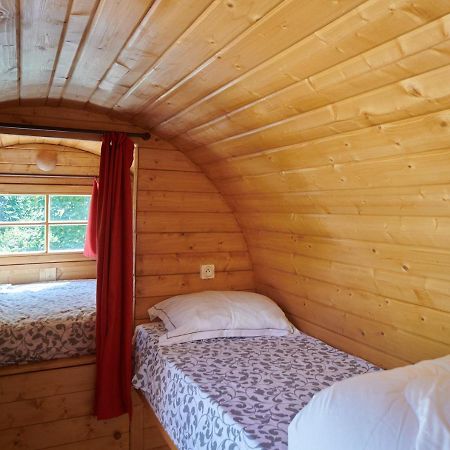 Les Tonneaux Bourguignons Du Carre Saint Pierre Hotel Marey-les-Fussey ภายนอก รูปภาพ